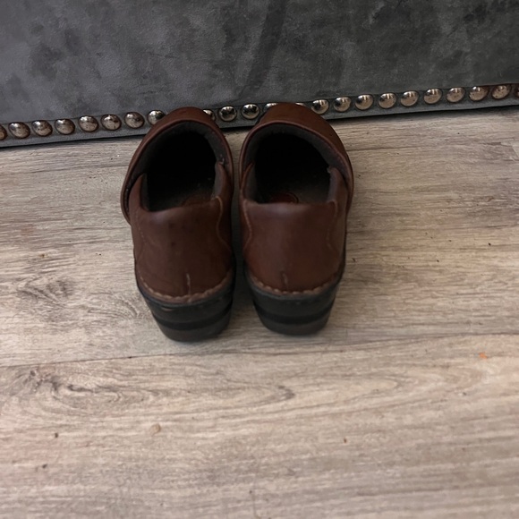 B.O.C by BORN brown leather nursing style shoes with heel - Picture 4 of 6